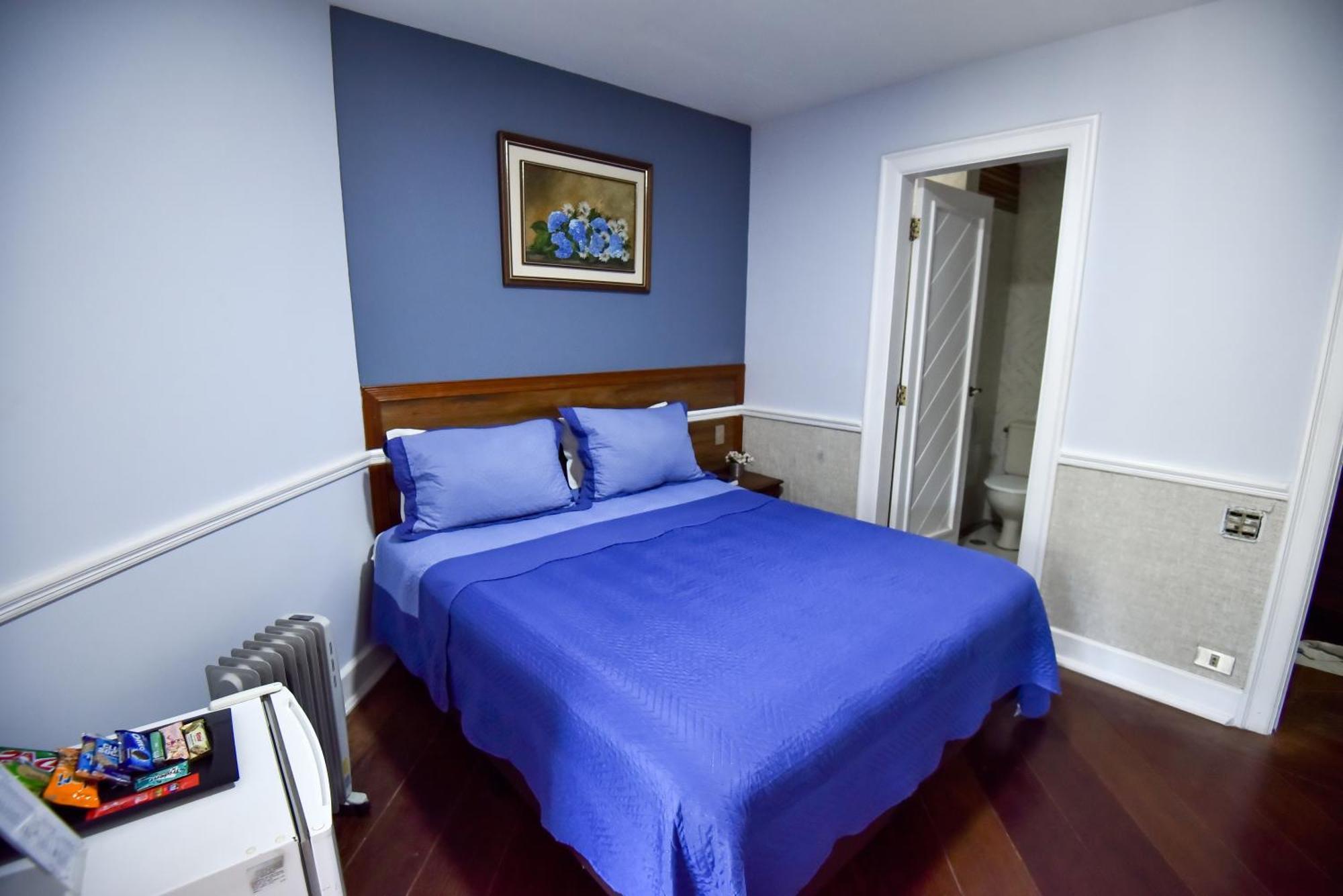 Queen Room,1584645284:JPEG
